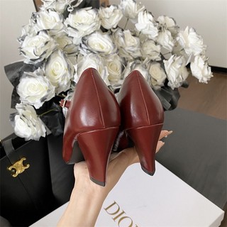 ORDER 🎀 Giày cao gót gắn tag mũi nhọn 7cm