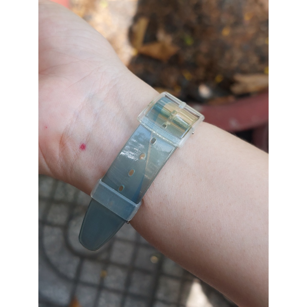 Đồng hồ nữ Swatch mặt tuyết chạy pin hàng Si