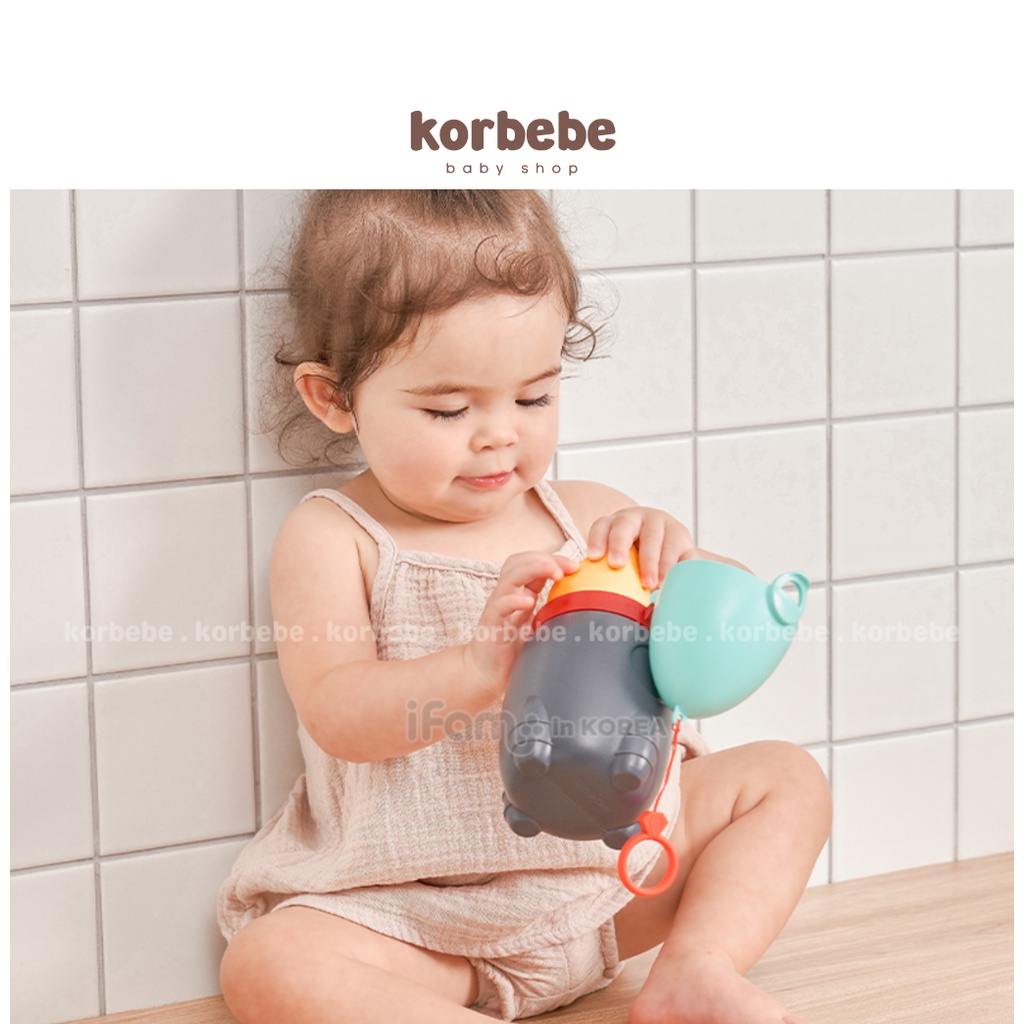 Bình đi tiểu mini cho bé hình tàu vũ trụ Ifam Hàn Quốc