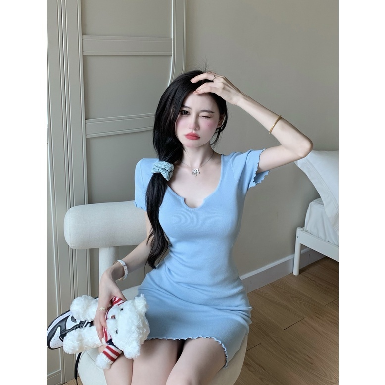 Đầm MIDI Dệt Kim Cổ Chữ V Phối Ren Thời Trang Cho Nữ