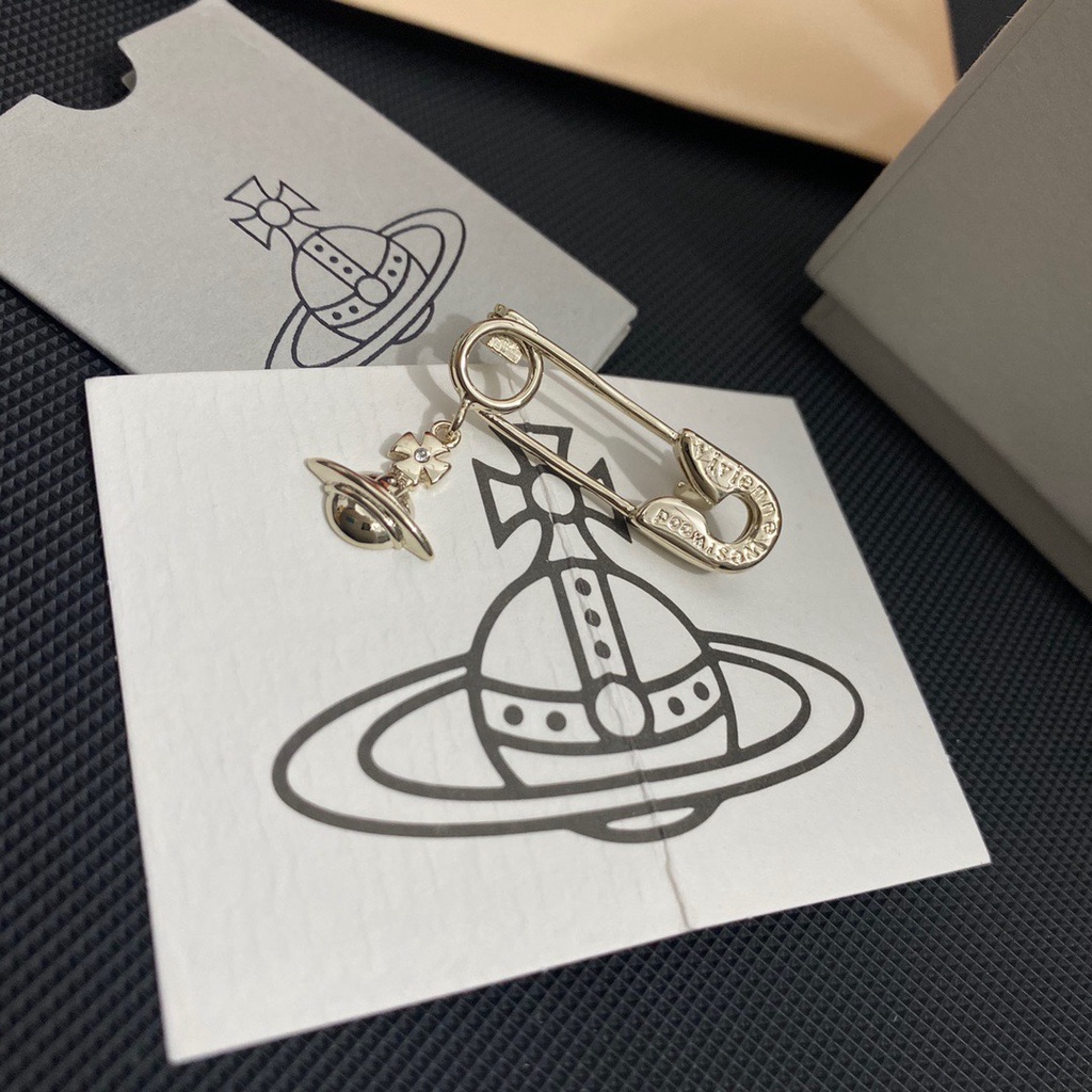 Ghim Cài Áo Hình Vivienne Westwood Thời Trang Cho Nam Nữ