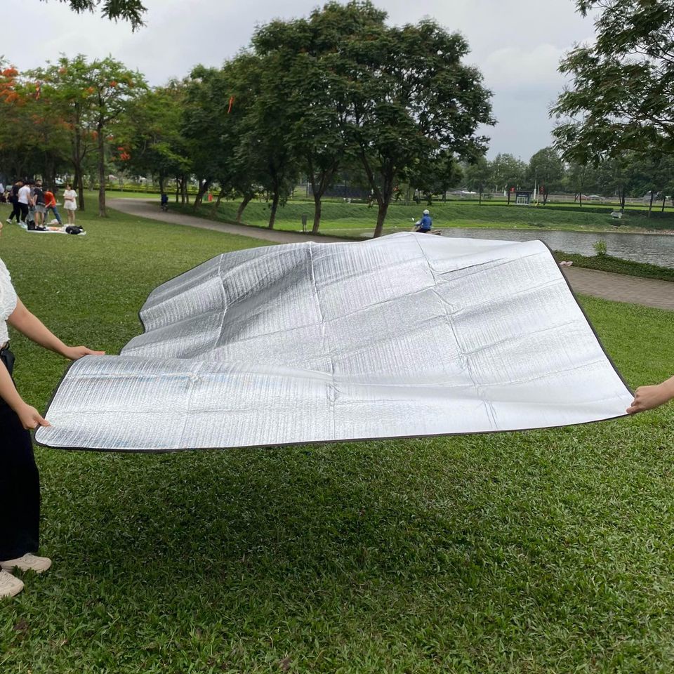 Thảm trải du lịch tráng bạc 2mx1m5, 2mx2m, 2mx2m5- Thảm cách nhiệt dã ngoại- Bụi Travel