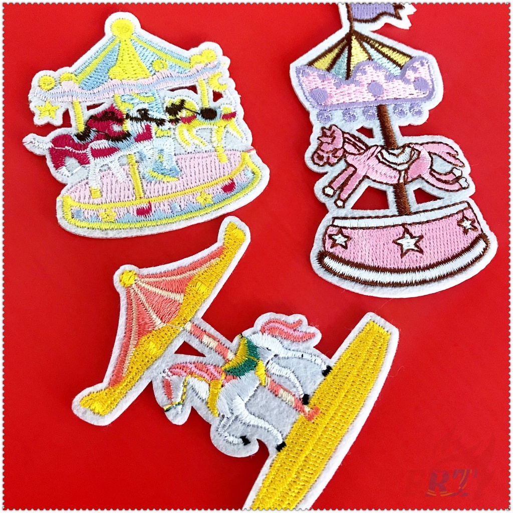 ☸ Sân Chơi - Sắt Quay Ngựa Gỗ Trên Miếng Vá ☸ 1 Sticker Ủi Thêu Hình Huy Hiệu