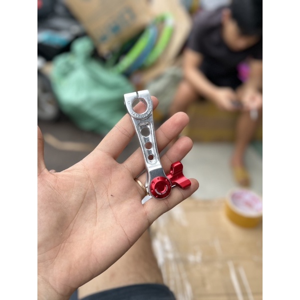 Càng Thắng Takegawa Nhôm CNC Núm đỏ