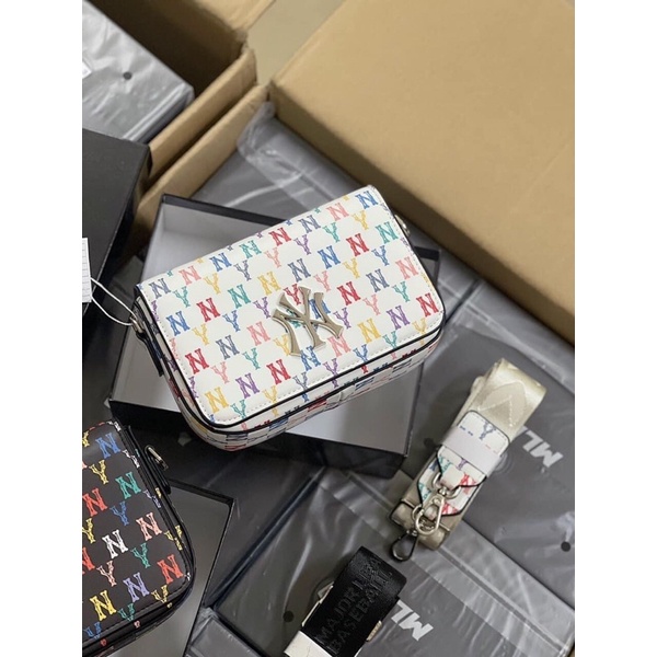 Túi da cầu vồng MLB