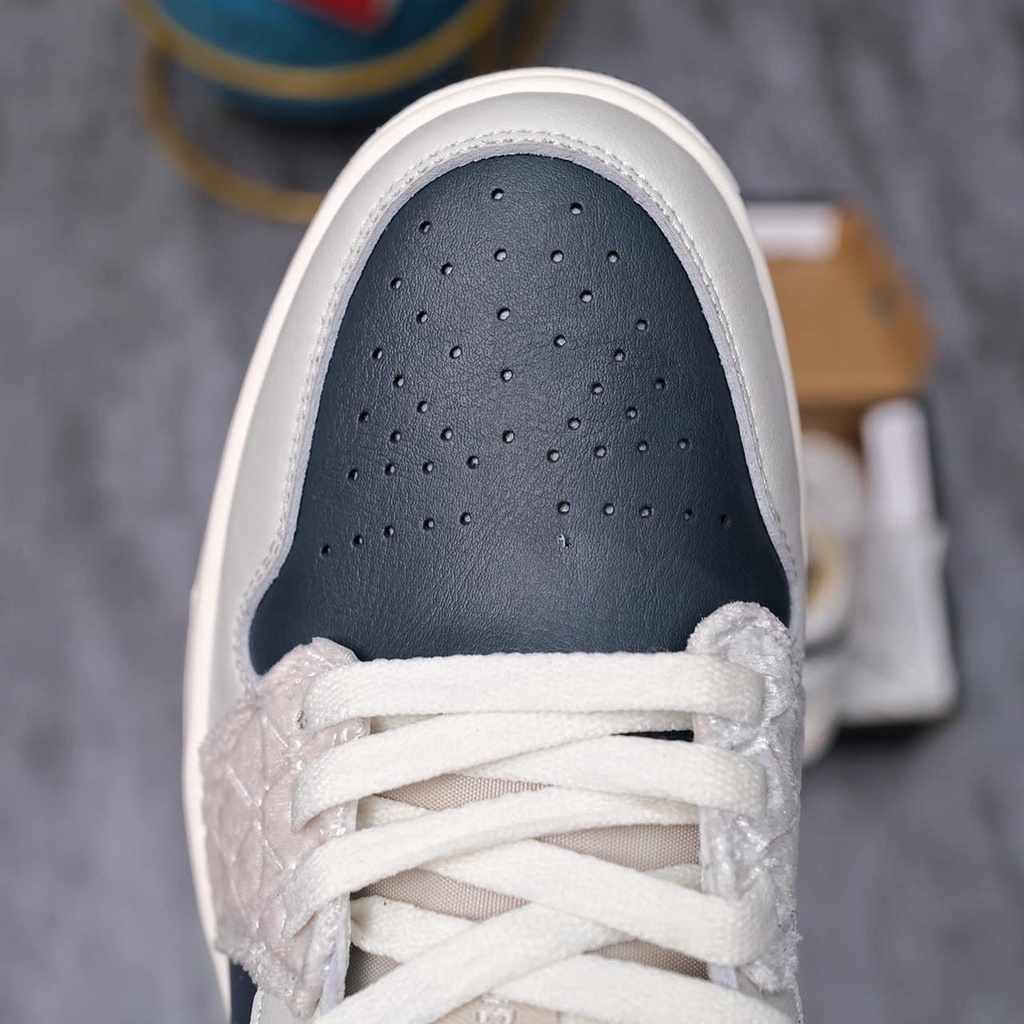 Giày Air Jordan 1 Low Beaded Swoosh Đính Đá S.Cấp