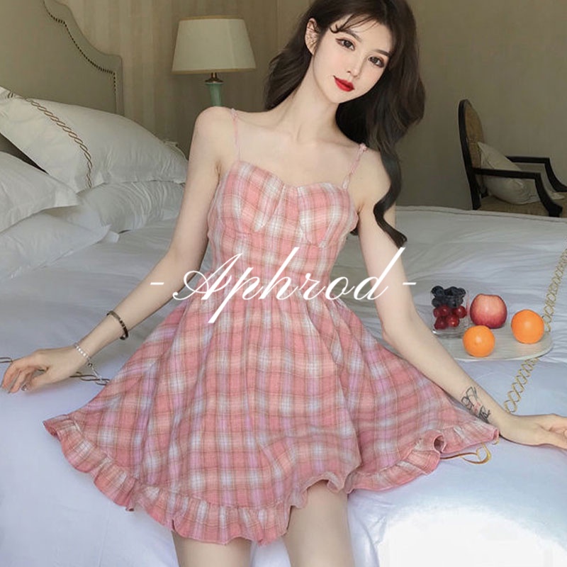 Aphrod Đầm Hai Dây Hở Lưng Họa Tiết Sọc Caro Màu Hồng Thời Trang Cho Nữ