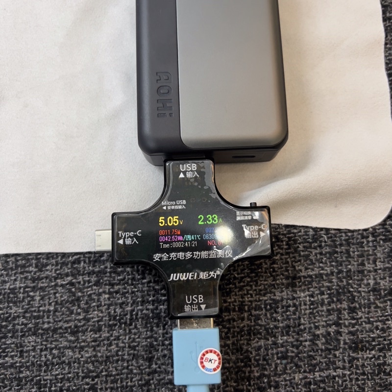 Pin dự phòng AOHi AOC-P006,10.000mah-PD30W,Kèm Cáp C-C,Bảo hành 6Tháng