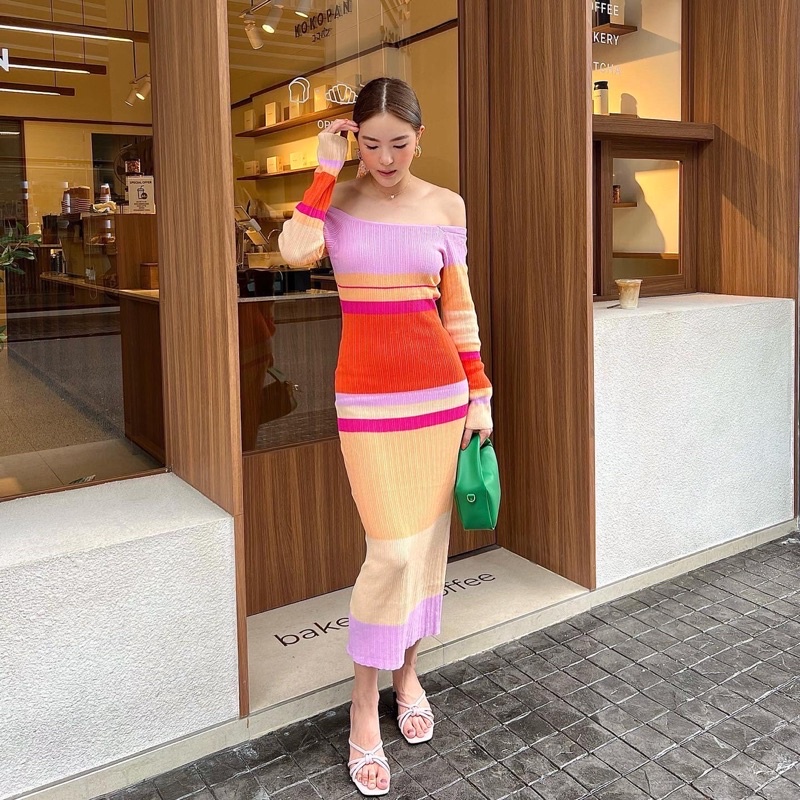 Đầm Dệt Kim Dài Tay Trễ Vai Họa Tiết Kẻ Sọc Màu Sắc Tương Phản Thời Trang Mùa Thu Cho Nữ