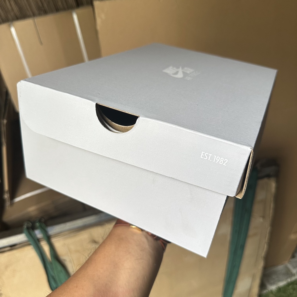 Hộp Đựng giày, BOX GIÀY, dép NIKE AIR FORCE 1 CHÍNH HÃNG