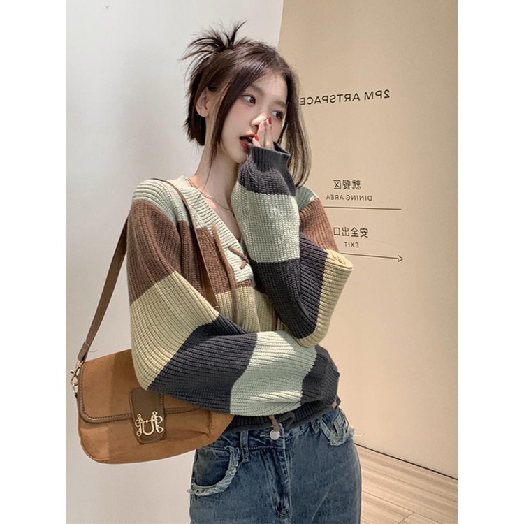 Áo Croptop Cổ Chữ V Họa Tiết Kẻ Sọc Màu Tương Phản Thời Trang Thu Đông Cho Nữ