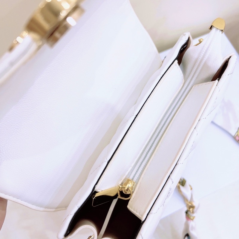 Túi đeo chéo khóa hình chuột dễ thương kèm nơ phối xích dây da phong cách Korea dễ thương thanh lịch