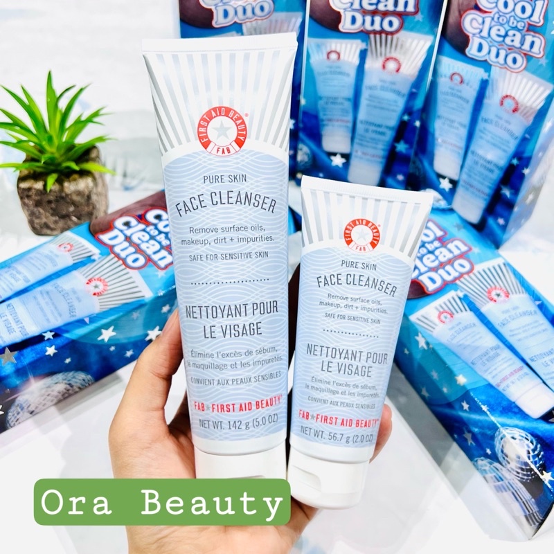Sữa rửa mặt FIRST AID BEAUTY Pure Skin Face Cleanser