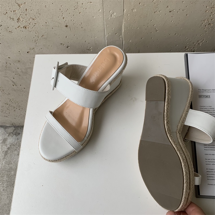 Dép Sandal Đế Xuồng Gót Vừa Quai Dây Thừng Phong Cách Mới Mùa Hè 2023