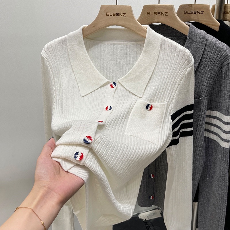 Áo thombrowne + chân váy