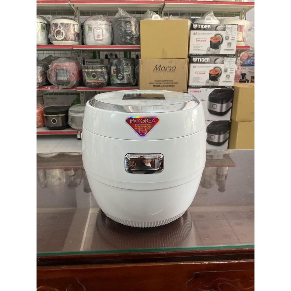 Nồi cơm điện tử Cuckoo 1.8 lít CR-1020F - Hàng trưng bày