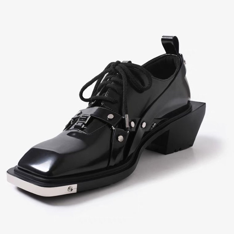 Giày loafer mũi vuông phối dây đai đinh tán đế cao 6cm Punk Retro FOOTMADE