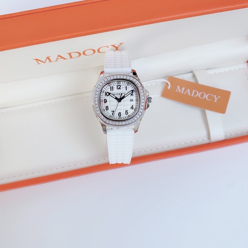 Đồng hồ nữ Madocy 81698 chính hãng mặt vuông đính đá dây silicon siz 32mm