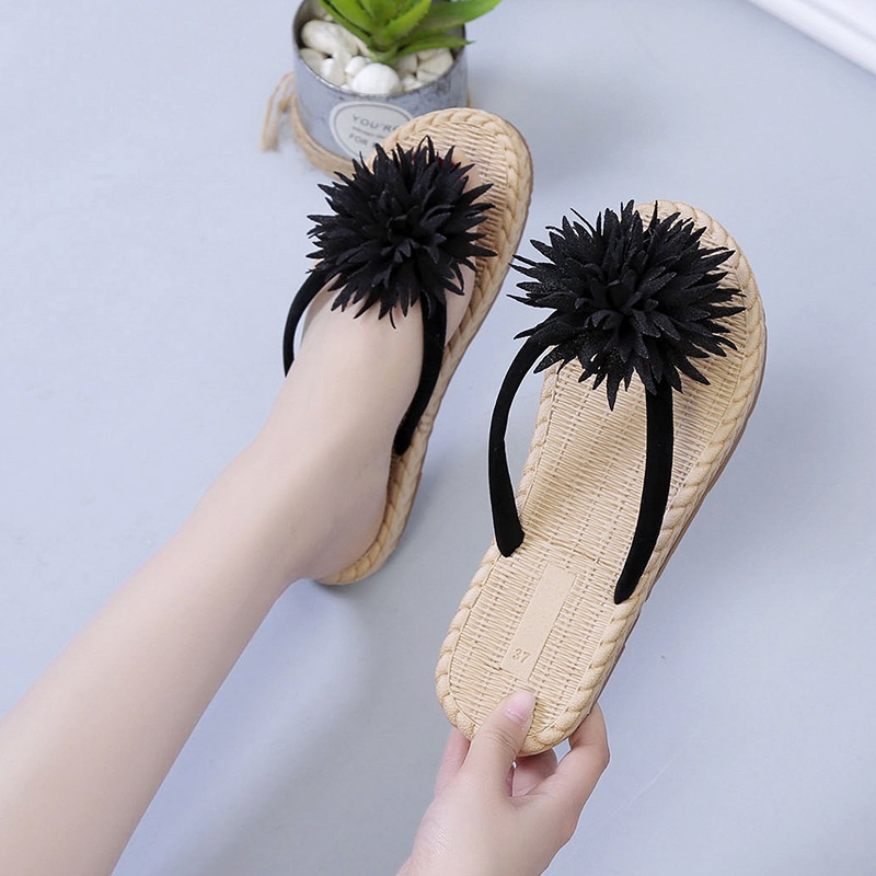 Dép xỏ ngón đi biển siêu đẹp