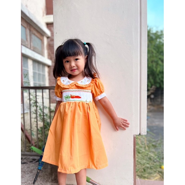 ĐẦM SMOCK THỎ CÀ RỐT