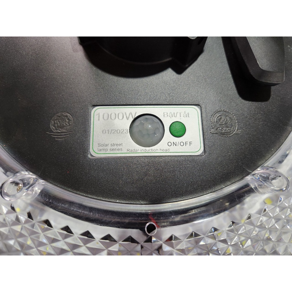 Đèn led sân vườn năng lượng mặt trời 1000W SOLAR LIGHT PIN 48Ah, dạng đĩa bay UFO Cảm Biến Chuyển Động