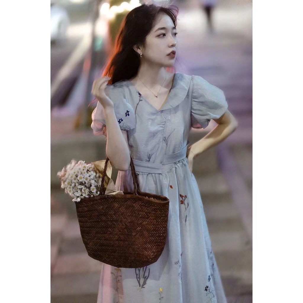 Đầm midi  Lửng Tay Ngắn Thêu Hoa Nhỏ Màu Xanh Dương Thời Trang Mùa Hè 2023