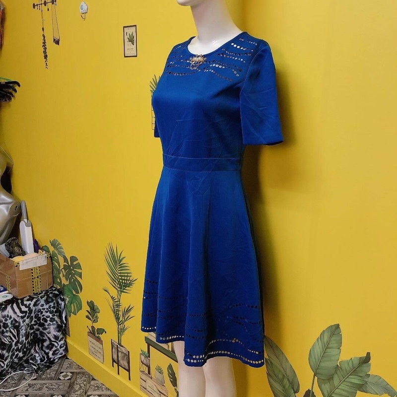 Đầm xoè xanh đính hạt kiểu đồ si 2hand