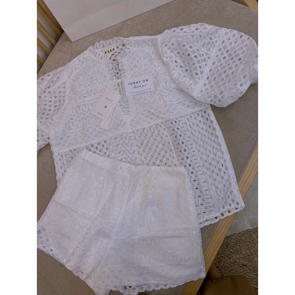 Set ren tay bồng dáng tiểu thư hai màu đen trắng