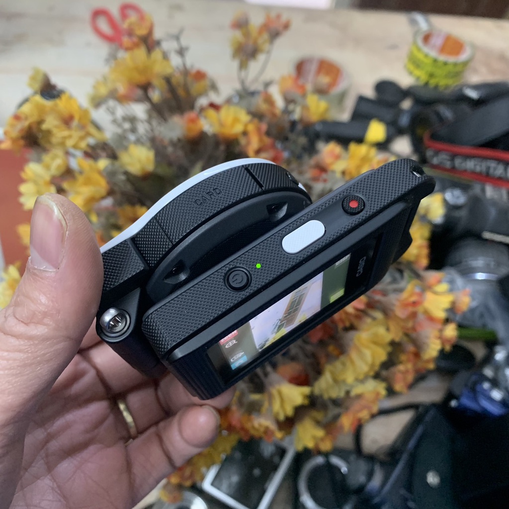 Máy ảnh Casio EX-FR10 cảm biến 14Mpx