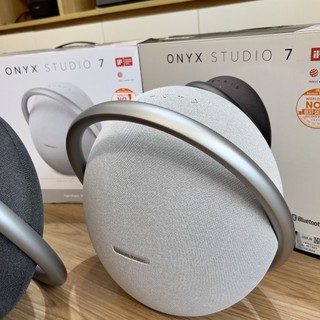 Loa Harman Kardon Onyx Studio 7 - Cận Audio
