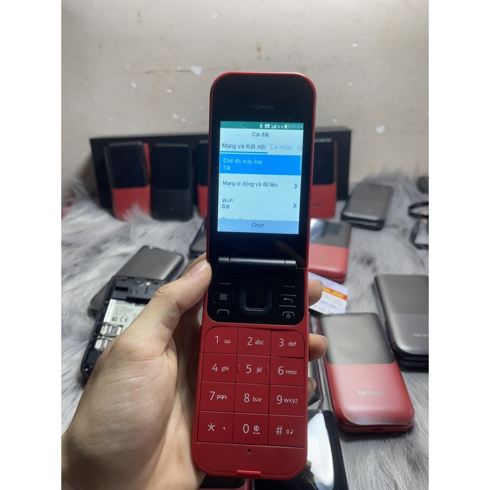 Điện thoại nắp gập 4g Nokia 2720 flip chữ to pin khủng cho người già