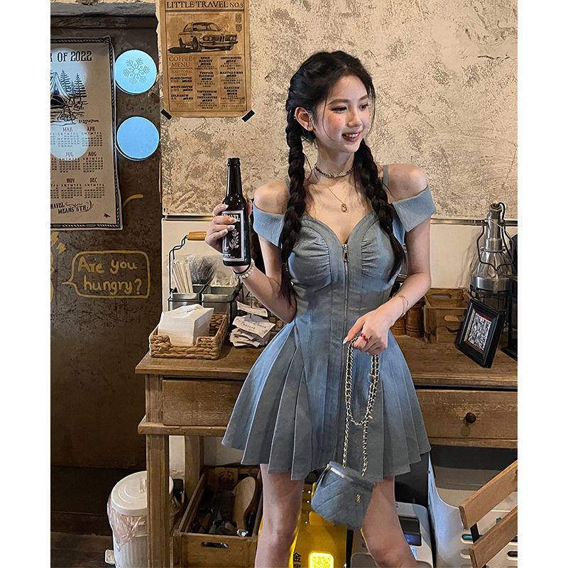 Đầm Ngắn Chữ a Hở Vai Xếp Ly Phối Khóa Kéo Kim Loại Thời Trang Mùa Hè Quyến Rũ Cho Nữ