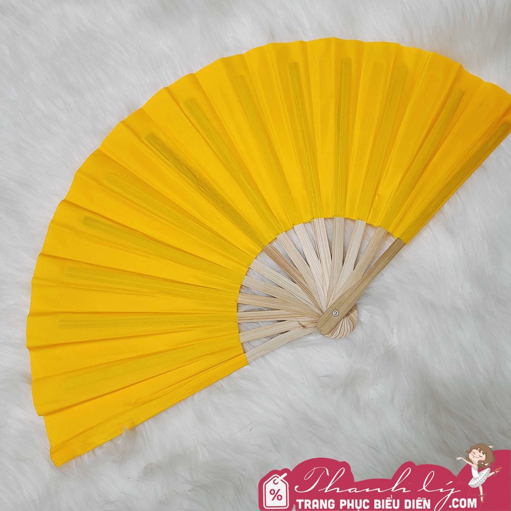 Quạt viết chữ thư pháp, quạt múa văn nghệ