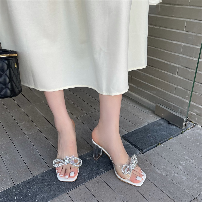 Giày Cao Gót Mũi Vuông Quai Trong Suốt Đính Đá Thời Trang Mới