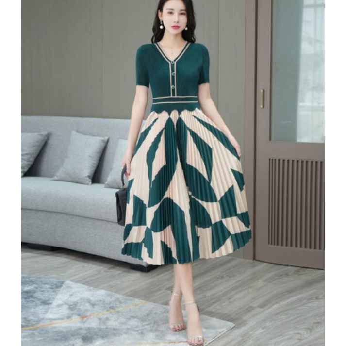 Váy Xếp Ly Ôm Eo Cổ Chữ V Phong Cách Phương Tây Thời Trang Mùa Hè 2023