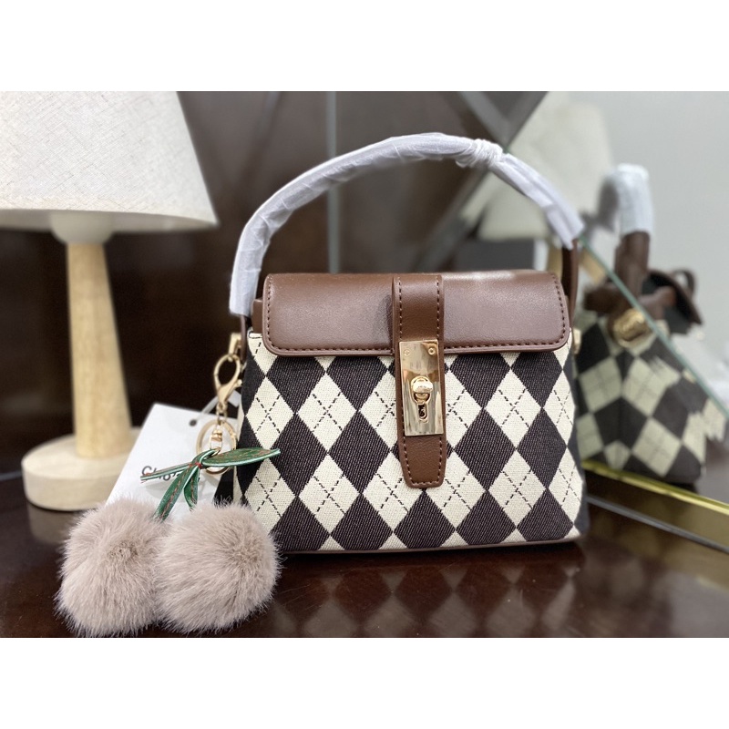 Túi Chio’2nd tặng kèm Charm bông CHÍNH HÃNG