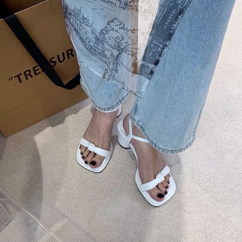 Cao gót quai nơ, mũi vuông, cao 5cm