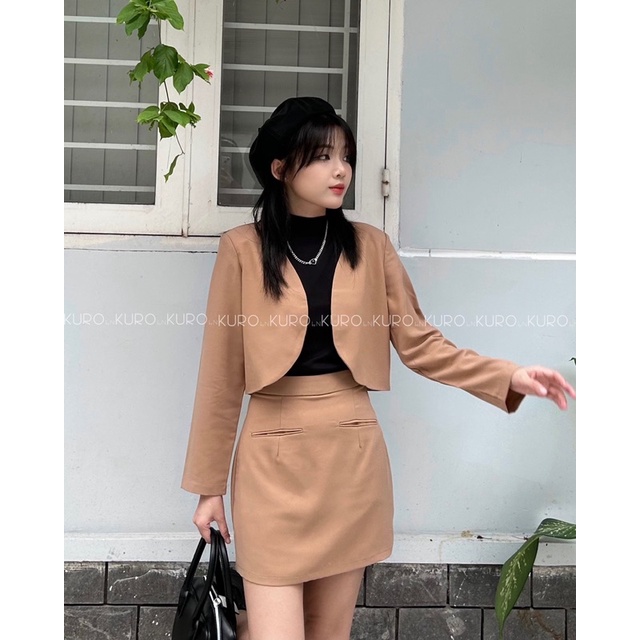Set 2 món vest/ blazer croptop phối chân váy mổ túi có lót quần bên trong
