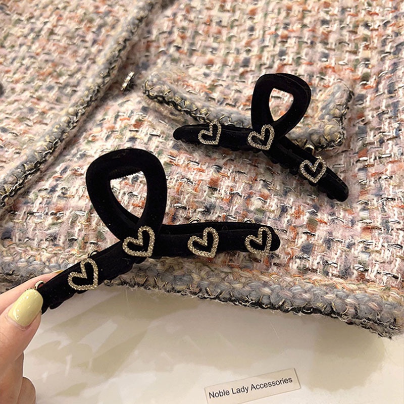 Kẹp Tóc Nhung Đen Đính Đá Hình Trái Tim Phong Cách Hàn Quốc Cho Nữ