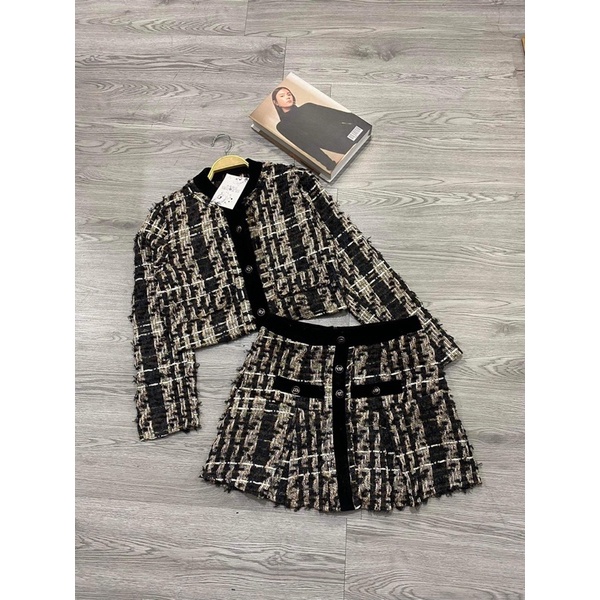 Set dạ đen phối nhung sang chảnh