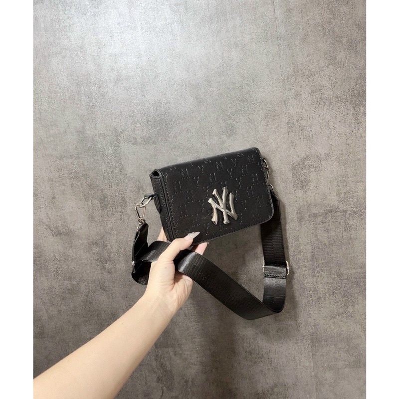 Túi M.L.B NY Đeo Chéo Nam Nữ, Túi Xách Thời Trang In Chìm Dáng Unisex