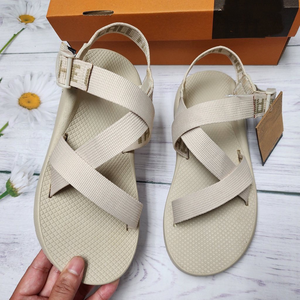 Dép Sandal Nam Chaco Đế Thơm Trắng Sữa và Đen