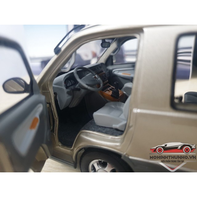 Xe mô hình Mercedes MB100, tỉ lệ 1:24