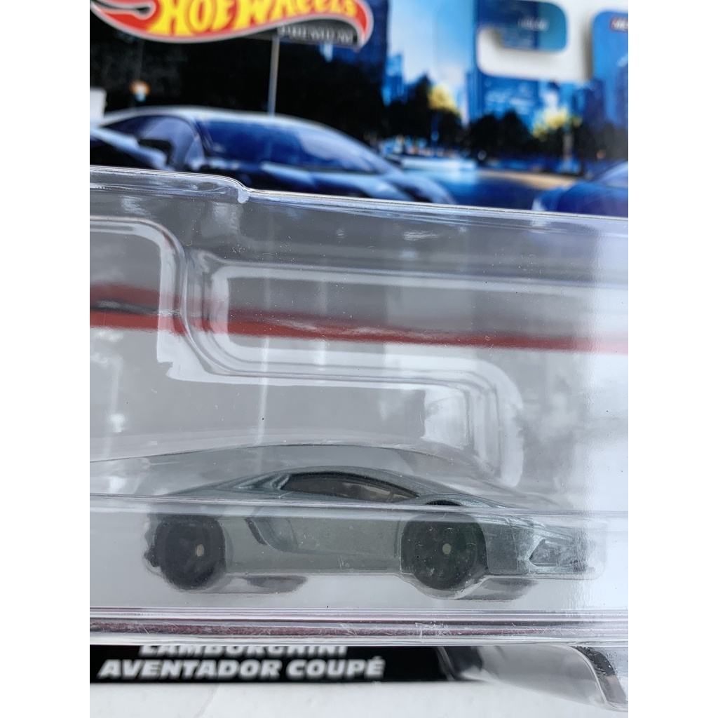 Hot Wheels Premium Twin Pack Lamborghini Huracan Aventador