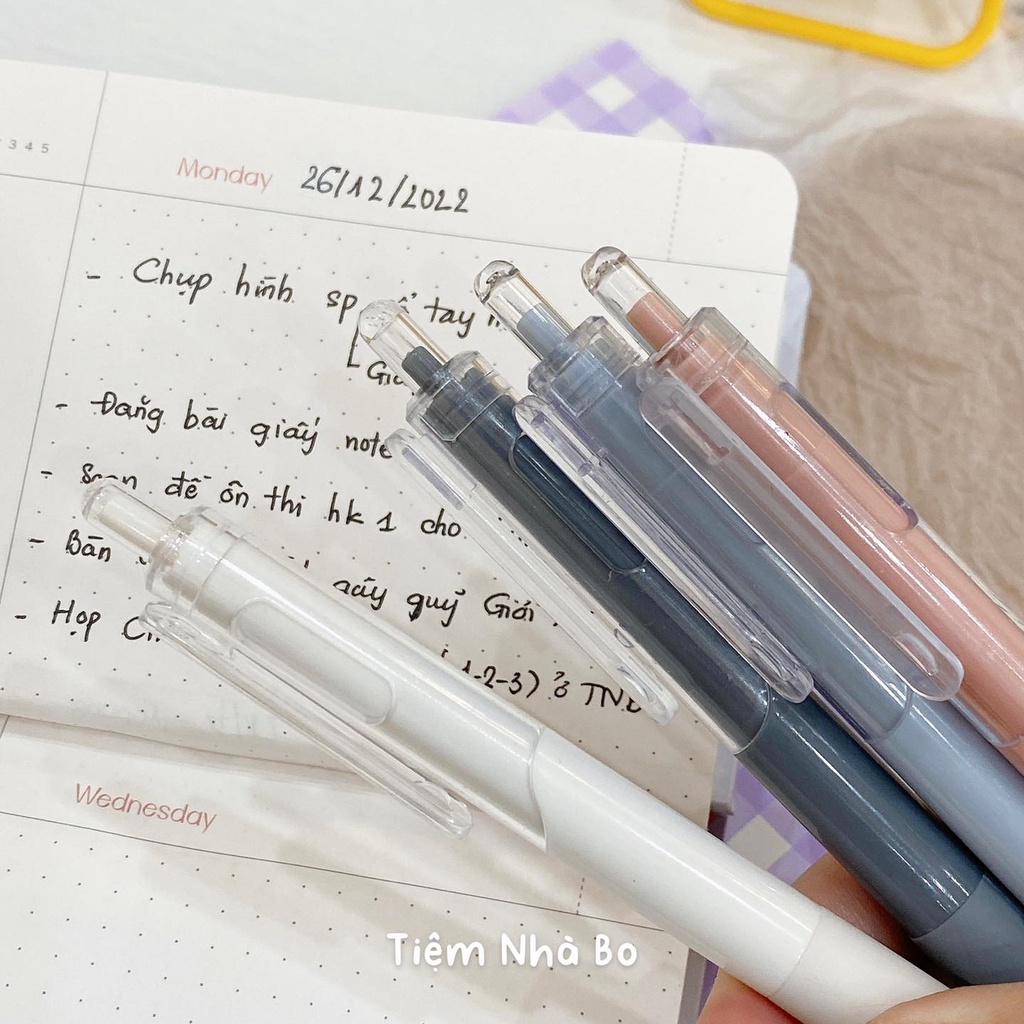 Bút bi mực đen ngòi 0.5mm phong cách Hàn Quốc