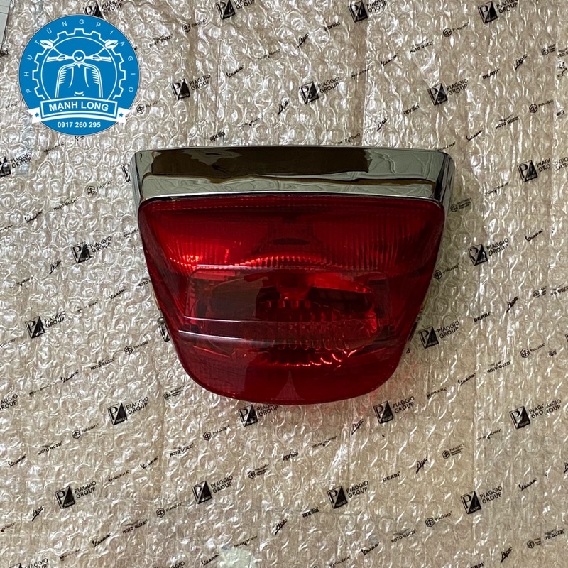 Cụm đèn hậu Vespa S ( chính hãng )
