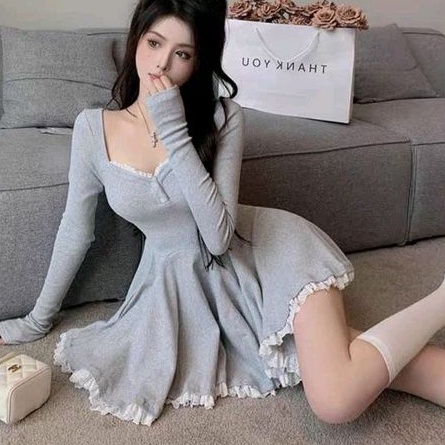 Đầm phôm xoè phối ren tay dài xinh xắn
