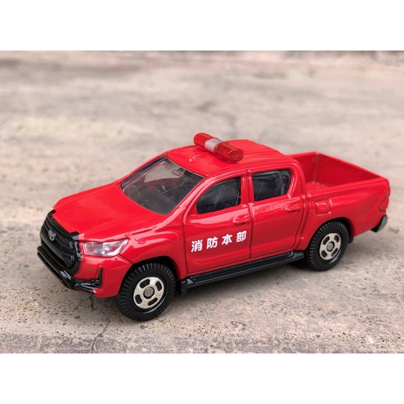 Xe Mô Hình Tomica Hilux đỏ 1:70