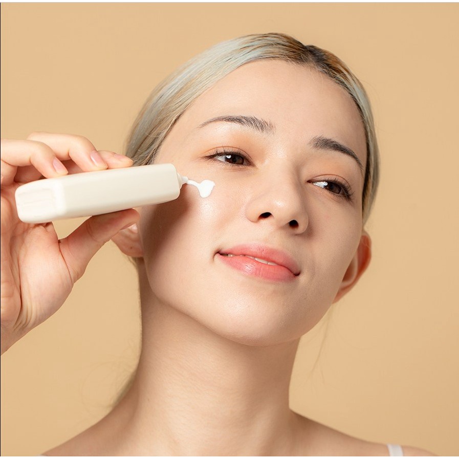 Serum chống nắng thuần chay nâng tông sáng da Aromatica Kakadu Youth Glow Vita Tone-up Sun Serum SPF50+ PA++++ 60ml