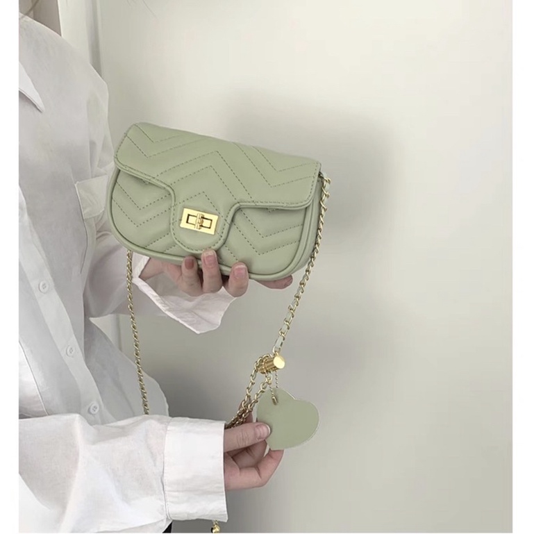 Túi khóa xoay đeo chép cặp nách sz 17cm cực xinh